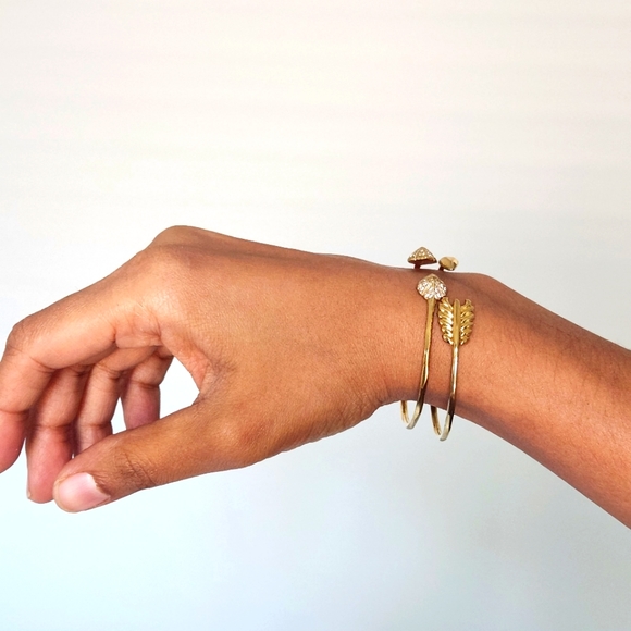 ♾️ Stella & Dot Pair of Adjustable Gold Bracelets - Picture 7 of 7